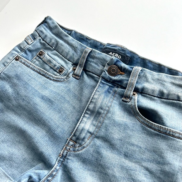 🌸Aero Mid Rise Curvy Jean Shorts. Size: 6 - Picture 7 of 7